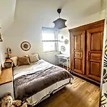 Ecrin 2 Private Free Parking Apartment