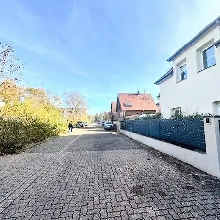 Ecrin 2 Private Free Parking Ostwald