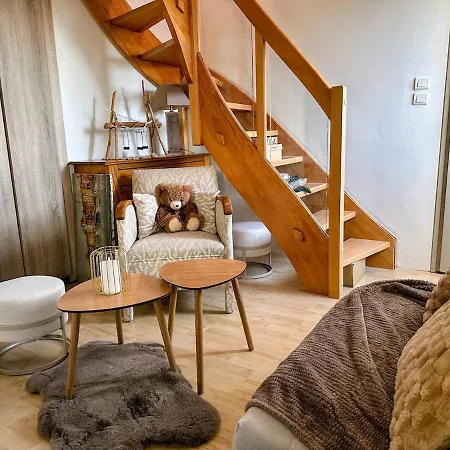 Ecrin 2 Private Free Parking