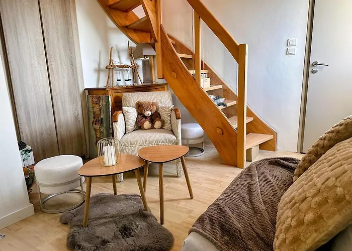 Ecrin 2 Private Free Parking