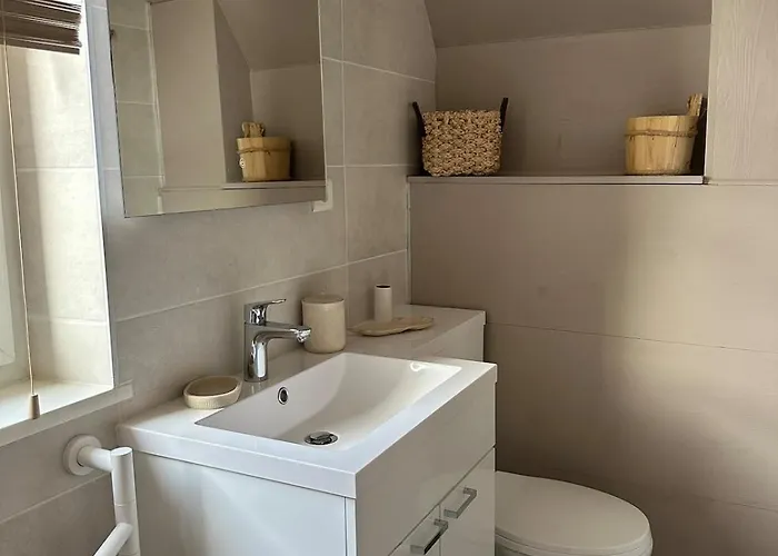 Ecrin 2 Private Free Parking Ostwald