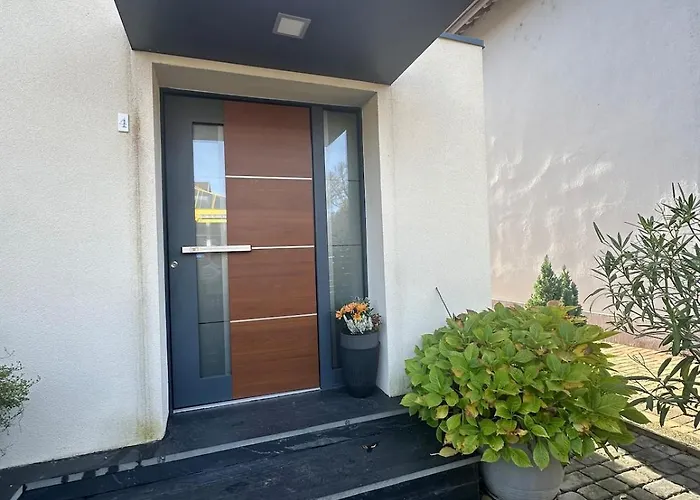 Ecrin 2 Private Free Parking *